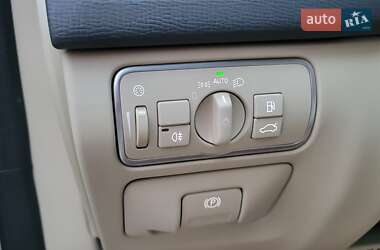 Внедорожник / Кроссовер Volvo XC60 2016 в 