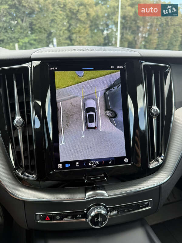 Внедорожник / Кроссовер Volvo XC60 2023 в Виннице