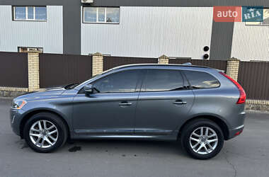 Внедорожник / Кроссовер Volvo XC60 2016 в 