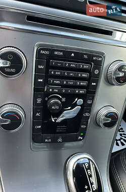 Внедорожник / Кроссовер Volvo XC60 2016 в 