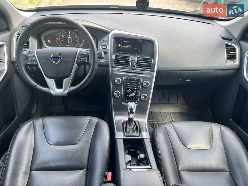 Внедорожник / Кроссовер Volvo XC60 2015 в Полтаве