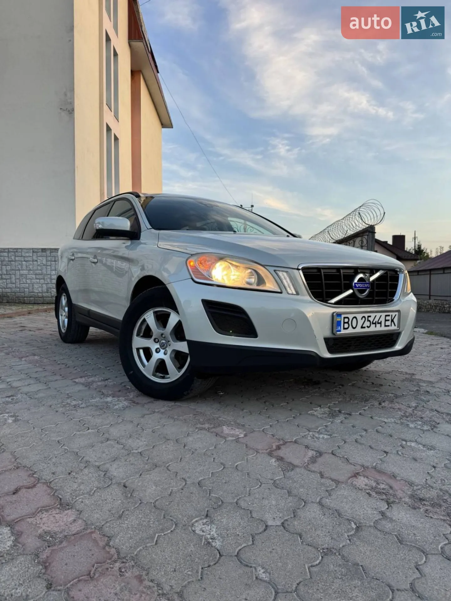 2012 Volvo XC60 - фото 1