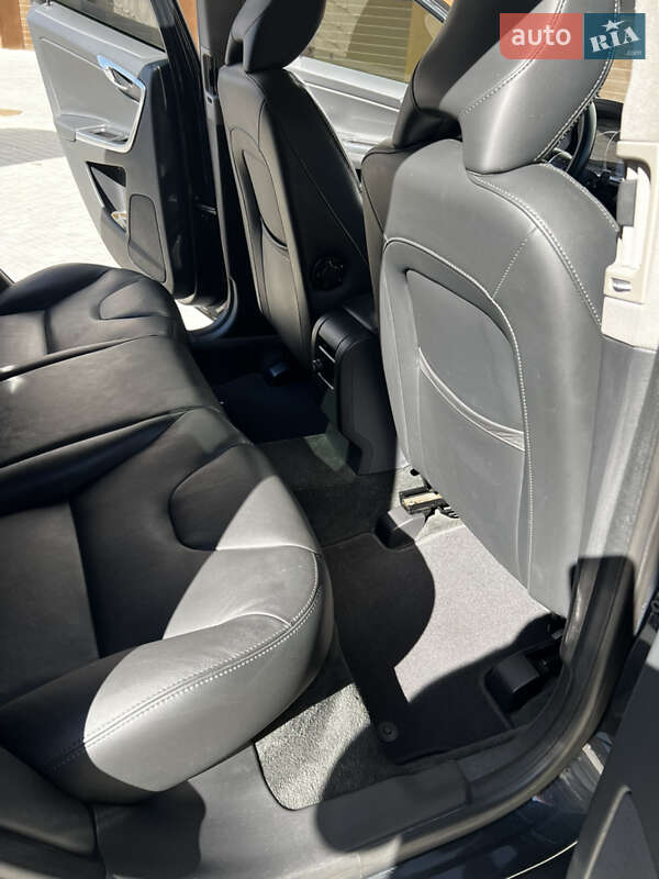 Внедорожник / Кроссовер Volvo XC60 2014 в Ивано-Франковске фото 19 Внедорожник / Кроссовер Volvo XC60 2014 в Ивано-Франковске