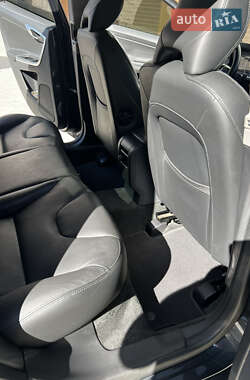 Внедорожник / Кроссовер Volvo XC60 2014 в 