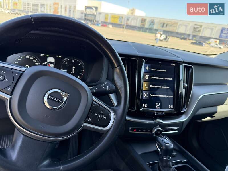 Позашляховик / Кросовер Volvo XC60 2019 в Києві