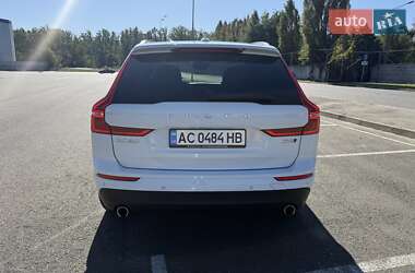 Внедорожник / Кроссовер Volvo XC60 2019 в 