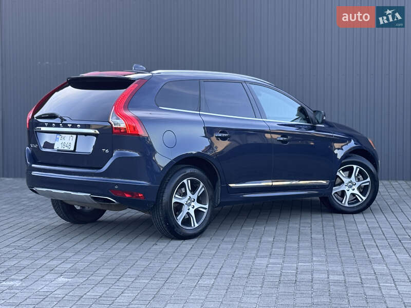 Внедорожник / Кроссовер Volvo XC60 2015 в Сарнах