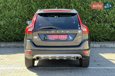 Внедорожник / Кроссовер Volvo XC60 2012 в 