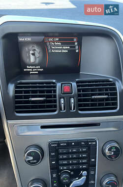 Внедорожник / Кроссовер Volvo XC60 2012 в 