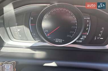 Внедорожник / Кроссовер Volvo XC60 2016 в 