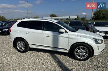 Внедорожник / Кроссовер Volvo XC60 2015 в 