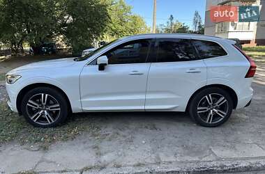 Внедорожник / Кроссовер Volvo XC60 2017 в Каменском