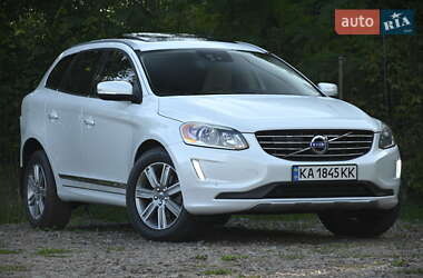 Внедорожник / Кроссовер Volvo XC60 2017 в 