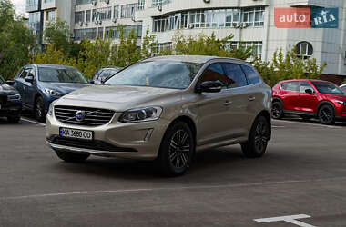 Внедорожник / Кроссовер Volvo XC60 2017 в 
