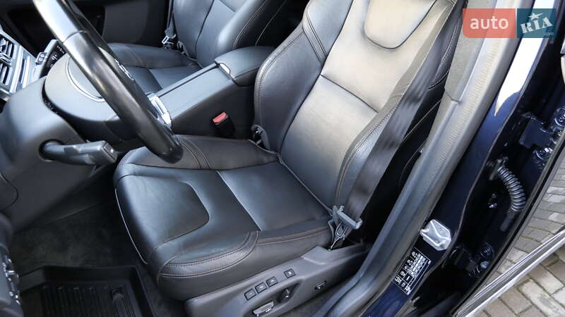 Внедорожник / Кроссовер Volvo XC60 2017 в Львове фото 28 Внедорожник / Кроссовер Volvo XC60 2017 в Львове