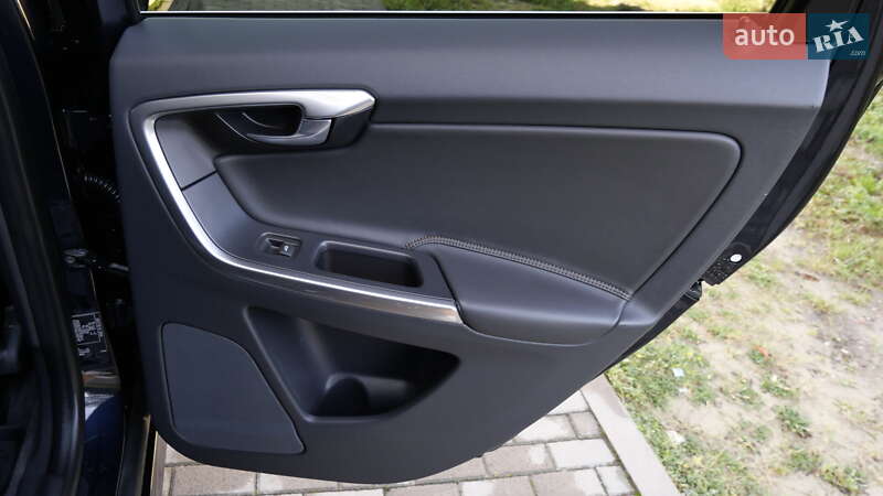 Внедорожник / Кроссовер Volvo XC60 2017 в Львове фото 61 Внедорожник / Кроссовер Volvo XC60 2017 в Львове