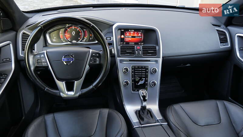 Внедорожник / Кроссовер Volvo XC60 2017 в Львове фото 31 Внедорожник / Кроссовер Volvo XC60 2017 в Львове