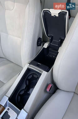 Внедорожник / Кроссовер Volvo XC60 2008 в 