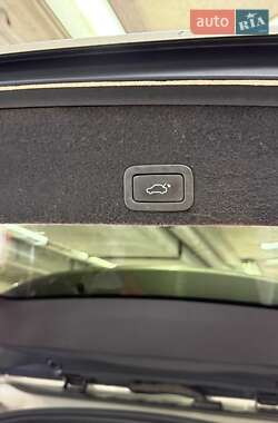 Внедорожник / Кроссовер Volvo XC60 2016 в 