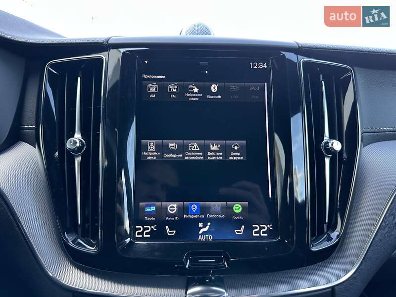 Внедорожник / Кроссовер Volvo XC60 2018 в Киеве