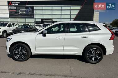 Внедорожник / Кроссовер Volvo XC60 2018 в 
