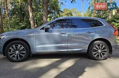Внедорожник / Кроссовер Volvo XC60 2021 в 