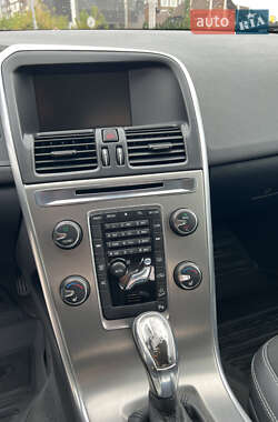 Внедорожник / Кроссовер Volvo XC60 2013 в 