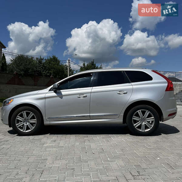 Внедорожник / Кроссовер Volvo XC60 2016 в 