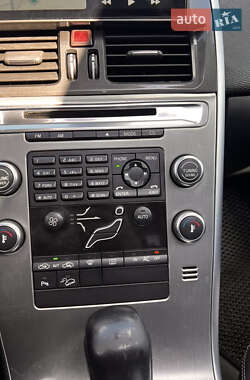 Внедорожник / Кроссовер Volvo XC60 2009 в 