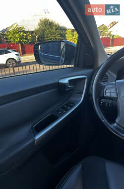 Внедорожник / Кроссовер Volvo XC60 2009 в 
