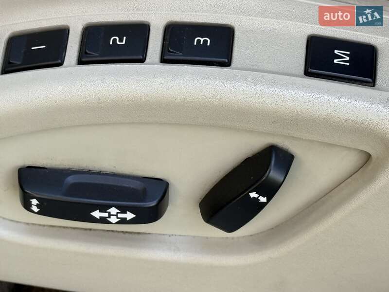 Внедорожник / Кроссовер Volvo XC60 2012 в Киеве