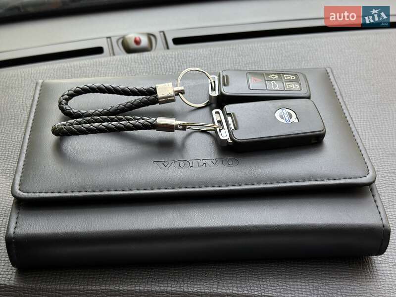 Внедорожник / Кроссовер Volvo XC60 2012 в Киеве