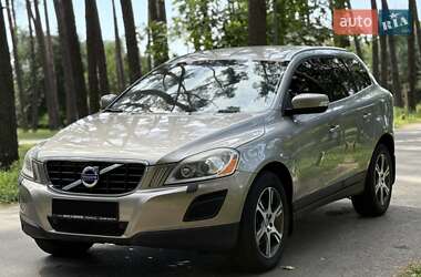 Внедорожник / Кроссовер Volvo XC60 2012 в 