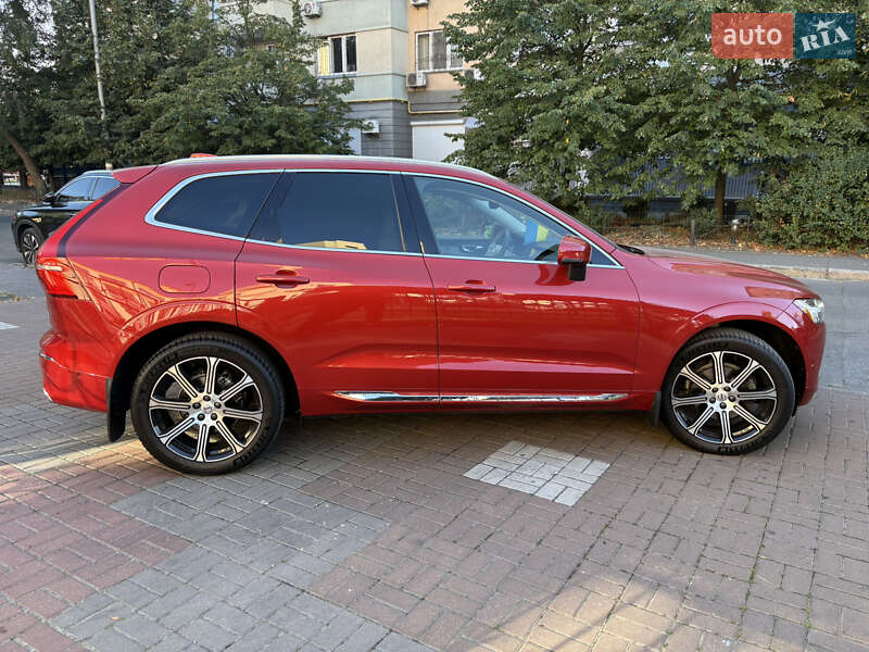 Внедорожник / Кроссовер Volvo XC60 2018 в Киеве