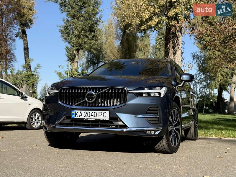 Внедорожник / Кроссовер Volvo XC60 2023 в Киеве