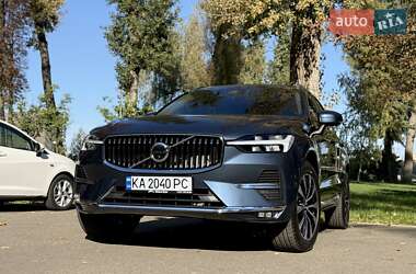 Позашляховик / Кросовер Volvo XC60 2023 в 