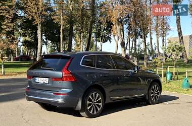Позашляховик / Кросовер Volvo XC60 2023 в 
