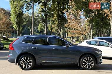 Позашляховик / Кросовер Volvo XC60 2023 в 