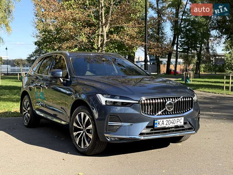Внедорожник / Кроссовер Volvo XC60 2023 в Киеве