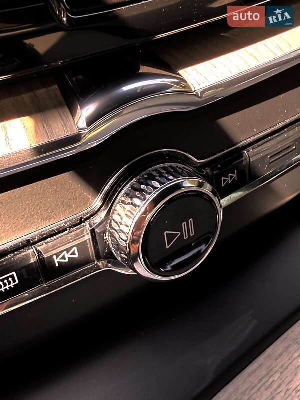 Внедорожник / Кроссовер Volvo XC60 2020 в Днепре