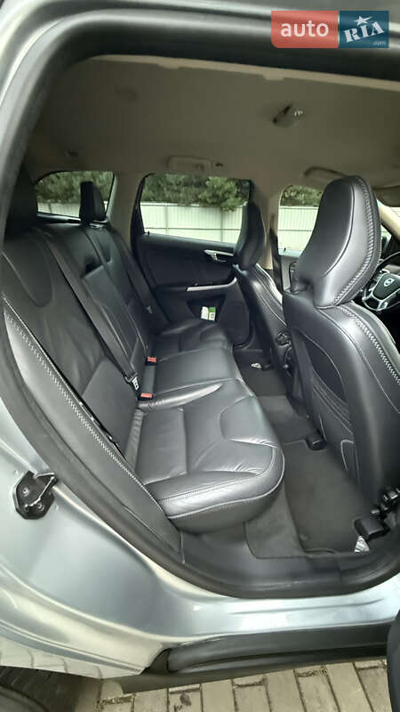 Внедорожник / Кроссовер Volvo XC60 2011 в Луцке