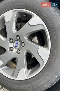 Внедорожник / Кроссовер Volvo XC60 2011 в 