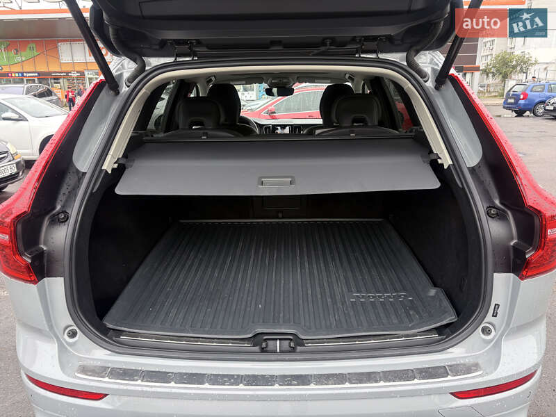 Позашляховик / Кросовер Volvo XC60 2023 в Дніпрі фото 12 Позашляховик / Кросовер Volvo XC60 2023 в Дніпрі
