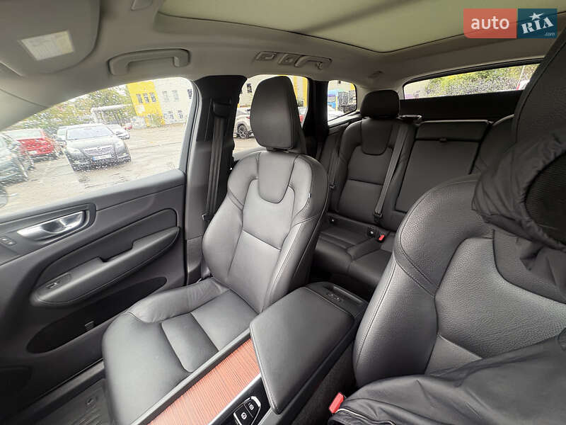 Позашляховик / Кросовер Volvo XC60 2023 в Дніпрі фото 11 Позашляховик / Кросовер Volvo XC60 2023 в Дніпрі