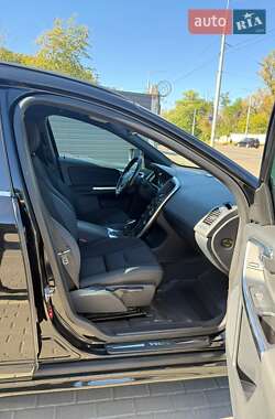 Внедорожник / Кроссовер Volvo XC60 2013 в 