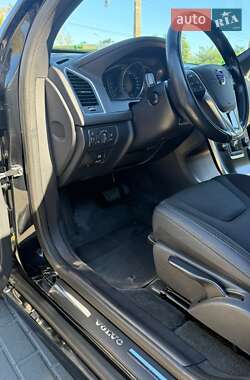 Внедорожник / Кроссовер Volvo XC60 2013 в 