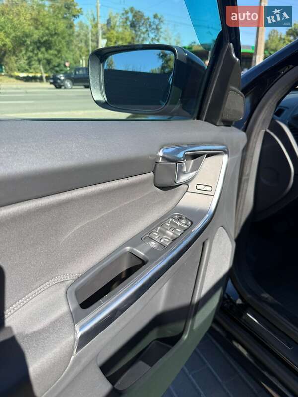 Внедорожник / Кроссовер Volvo XC60 2013 в Киеве фото 16 Внедорожник / Кроссовер Volvo XC60 2013 в Киеве