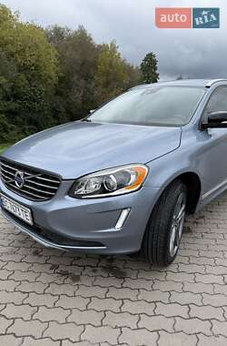 Внедорожник / Кроссовер Volvo XC60 2017 в 