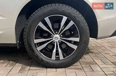 Внедорожник / Кроссовер Volvo XC60 2020 в 