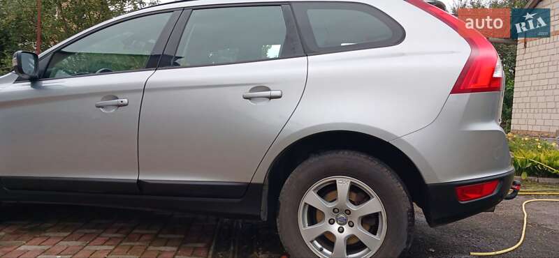 Внедорожник / Кроссовер Volvo XC60 2010 в Дубно